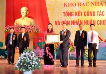 Kho bạc Nhà nước Hưng Yên đón nhận Huân chương Lao động hạng Nhất