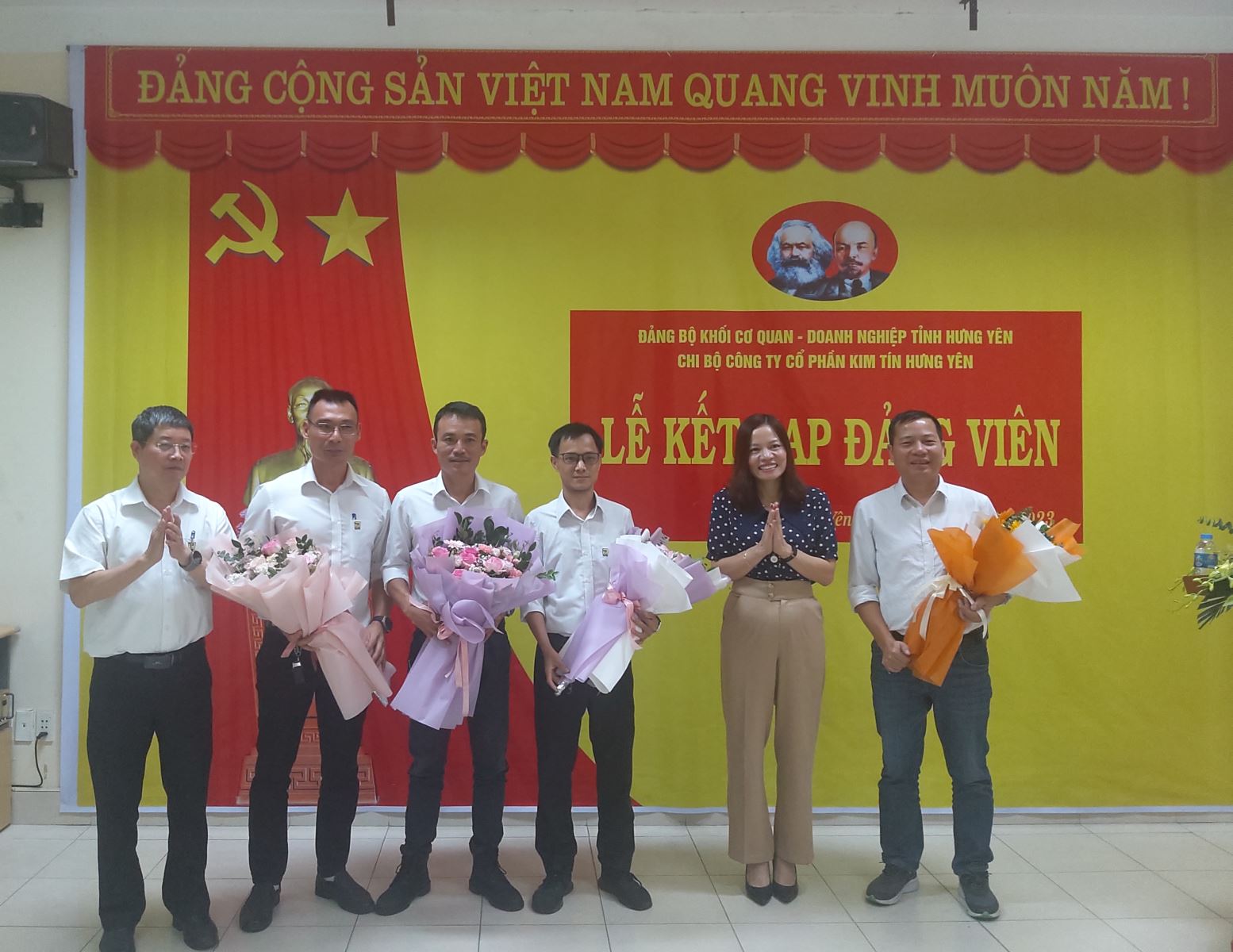 Chi bộ Công ty Cổ phần Kim Tín Hưng Yên tổ chức Lễ kết nạp đảng viên mới đợt 02/9/2023